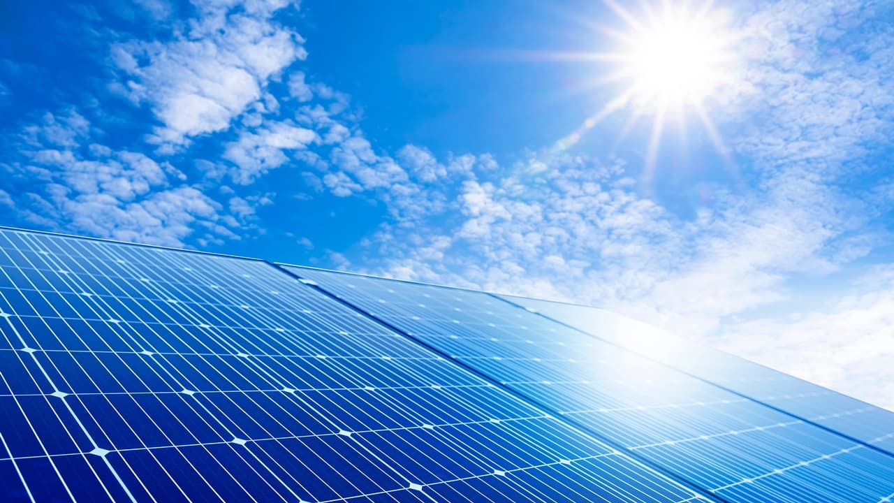 Baubz‘ Solar Prowess Chronicles: Ein Vermächtnis der Führung im Bereich saubere Energie