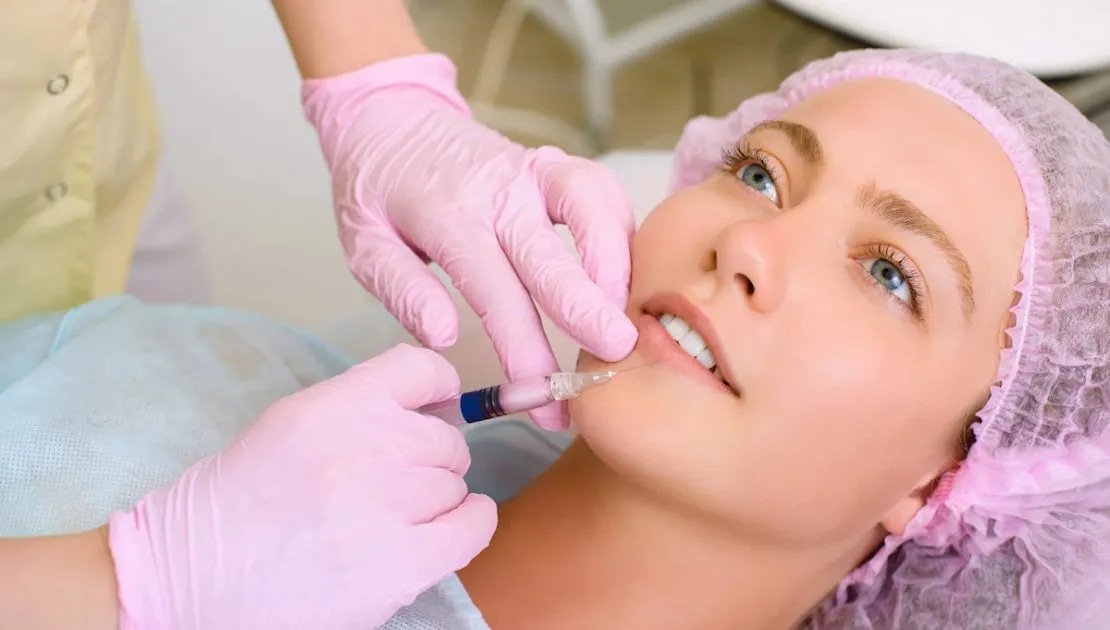 Glatte Haut mit revolax hyaluron – jetzt bei MorySkin