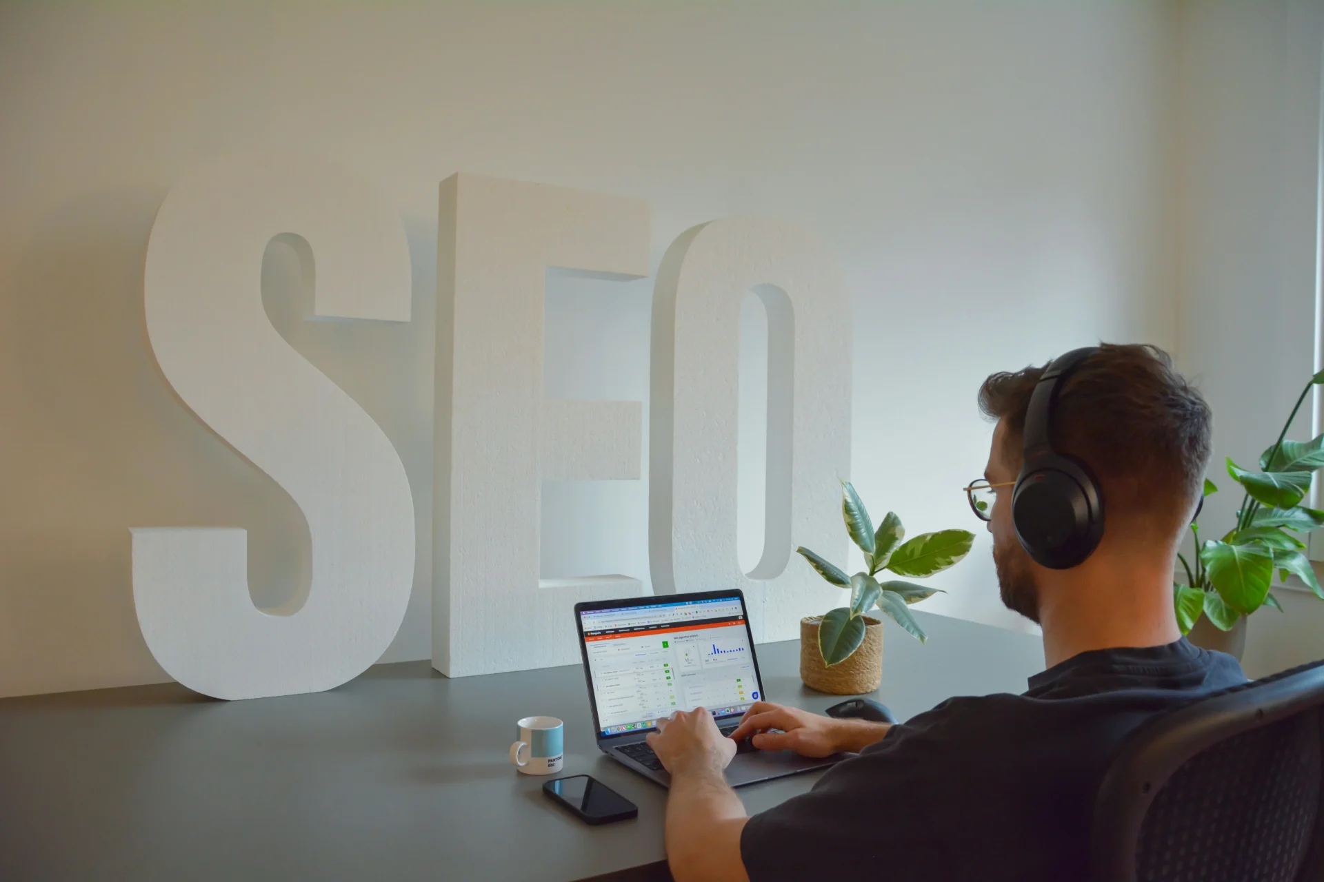 Performance Marketing für messbare Ergebnisse mit SEO-optimierte Website