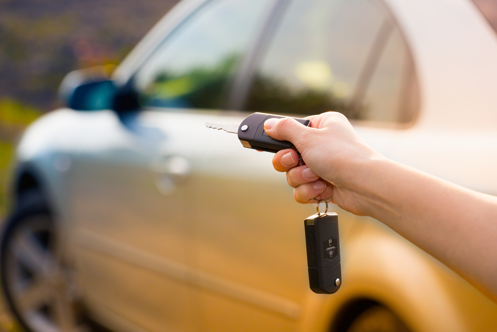 Schlüssel für Auto nachmachen lassen – Preiswert bei MR-KEY
