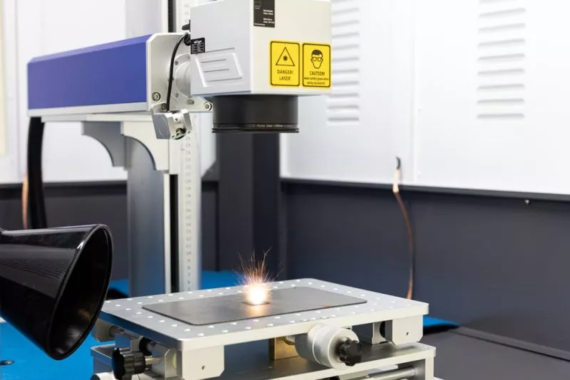 Warum Monport Laser die Beste Graviermaschine für Präzise und Detaillierte Gravuren ist