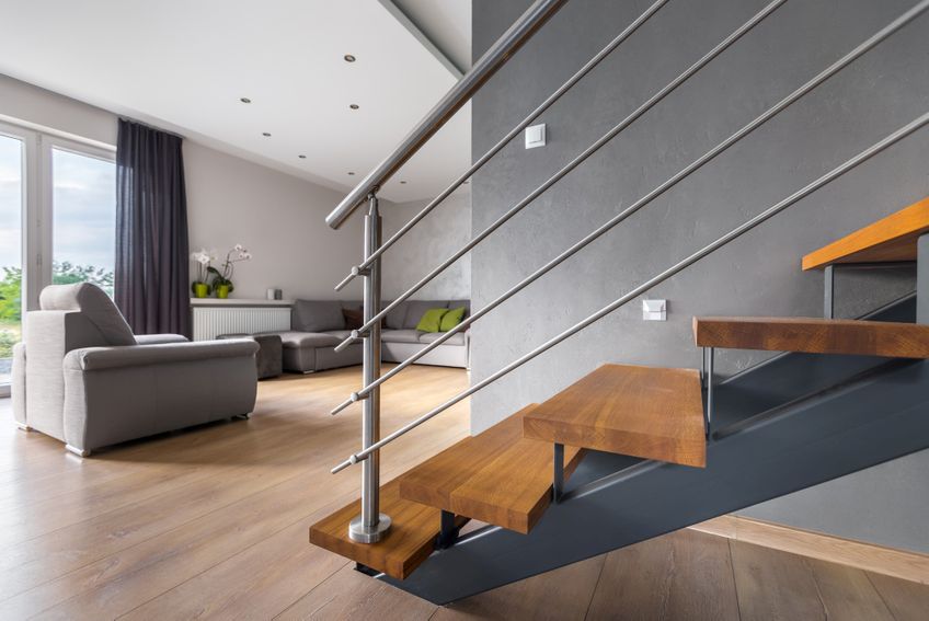 Treppen konfigurieren – Was kostet eine Eichentreppe im Vergleich zu einer Kiefertreppe?