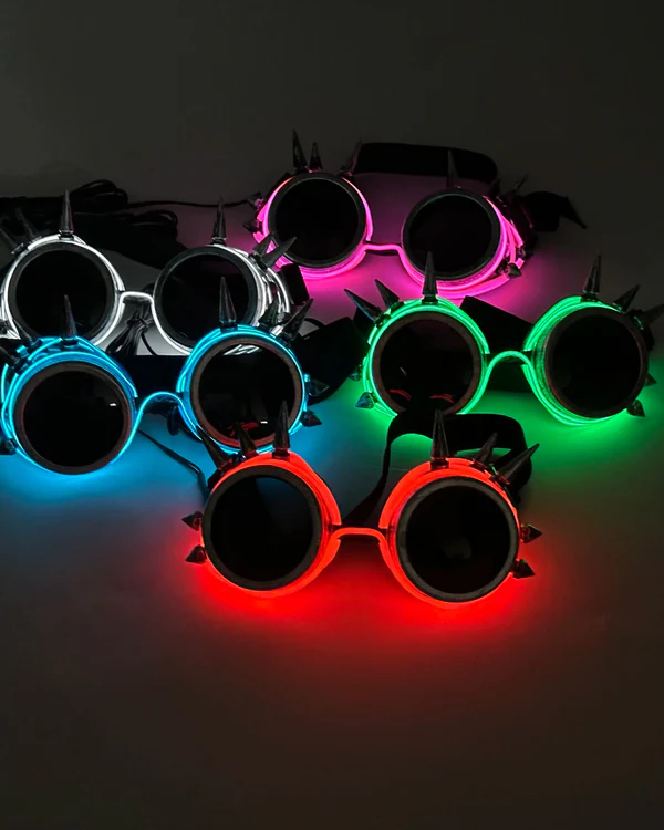 Dein Look, dein Style, deine Festival Sonnenbrille aus dem Venga Store