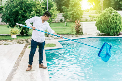4 wichtige Pflegetipps für Ihren Pool